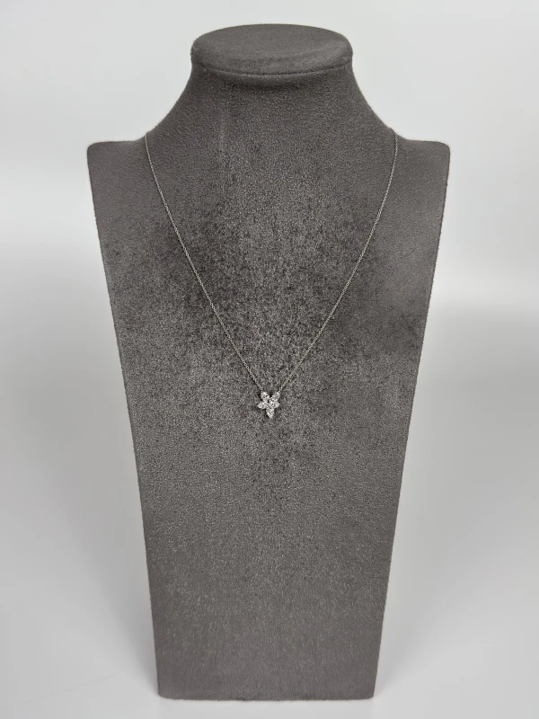 Harry Winston DIAMOND CLUSTER PENDANT 302031 2