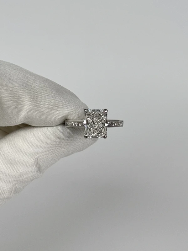 Earrings without a brand DIAMOND RING 4.01 CT F/SI1 (GIA) NNR4.01CT 2