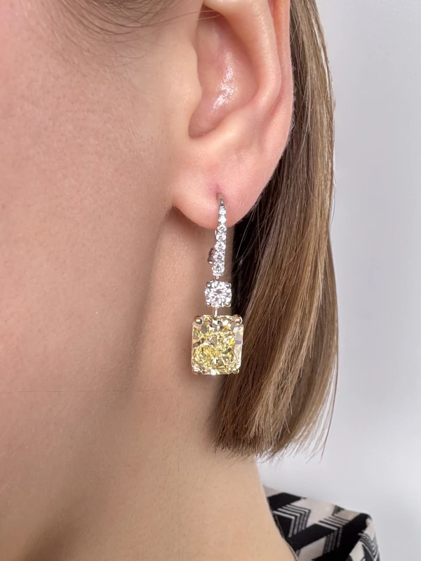 СЕРЬГИ NO NAME DIAMONDS 7.11 -7.18 CT FANCY YELLOW/VS1-VS2 EARRINGS (GIA) 7.11 -7.18 CT FANCY YELLOW/VS 6