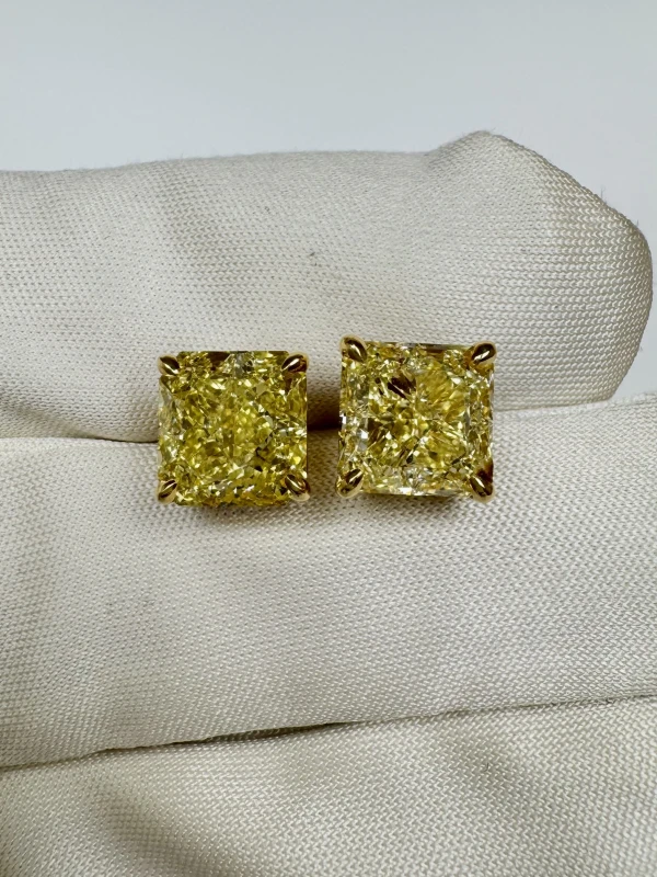 No name RADIANT DIAMOND 3.01-3.08 CT FANCY YELLOW/VVS2-VS1 EARRINGS NN3.01-3.08 CT FY/VVS2-VS1 5