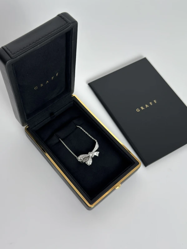 Graff TILDA'S BOW DIAMOND PENDANT RGP798 6