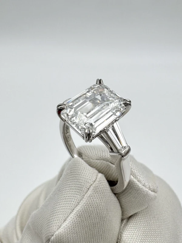 Harry Winston EMERALD DIAMOND 4.37 CT E/VVS1 RING (GIA) SIZE 49 HW516023 5