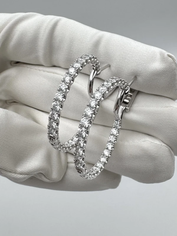GRAFF Round Diamond Hoop Earrings RGE1844 6