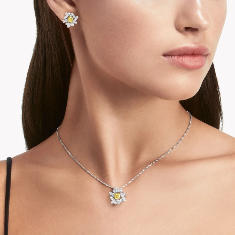 Graff Threads Yellow and White Diamond 1.03 ct Fancy Yellow/VS2 Pendant (GIA) RGP758 2