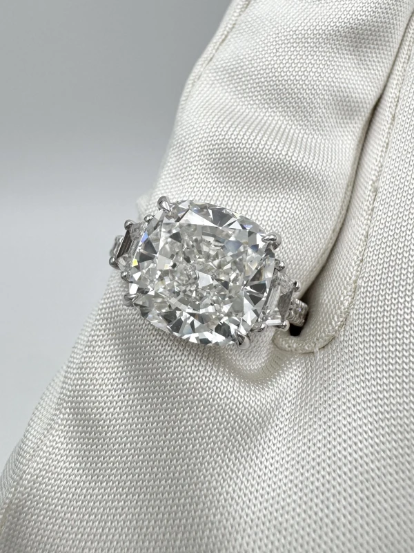No name CUSHION DIAMOND 5.06 CT H/VS1 RING (GIA) NN5.06CT H/VS1 4
