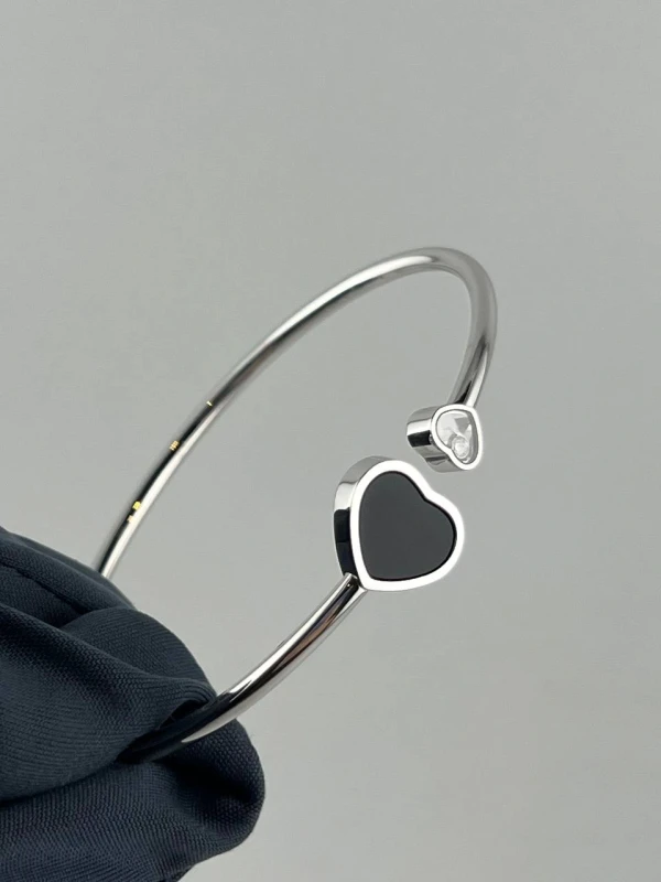 Chopard HAPPY HEARTS BRACELET, ONYX, WHITE GOLD 857482 4