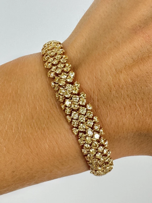DeRosa ROUND DIAMOND BRACELET 14.16 CT FANCY ORANGE YELLOW VVS-VS (SIZE 16.5) B26191416B 3