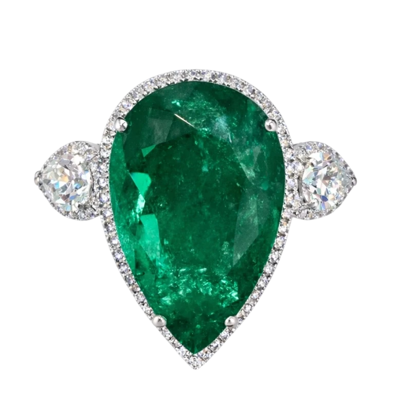COLOMBIA EMERALD 21.14 CT MUZO GREEN RING (GRS)