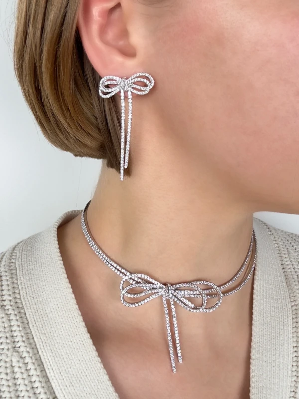 GRAFF Tilda's Bow Diamond Earrings RGE2118 3