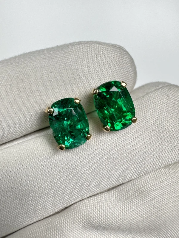 DeRosa Emerald 2.45 - 2.76 ct Vivid Green Earrings (GRS) E705248 3