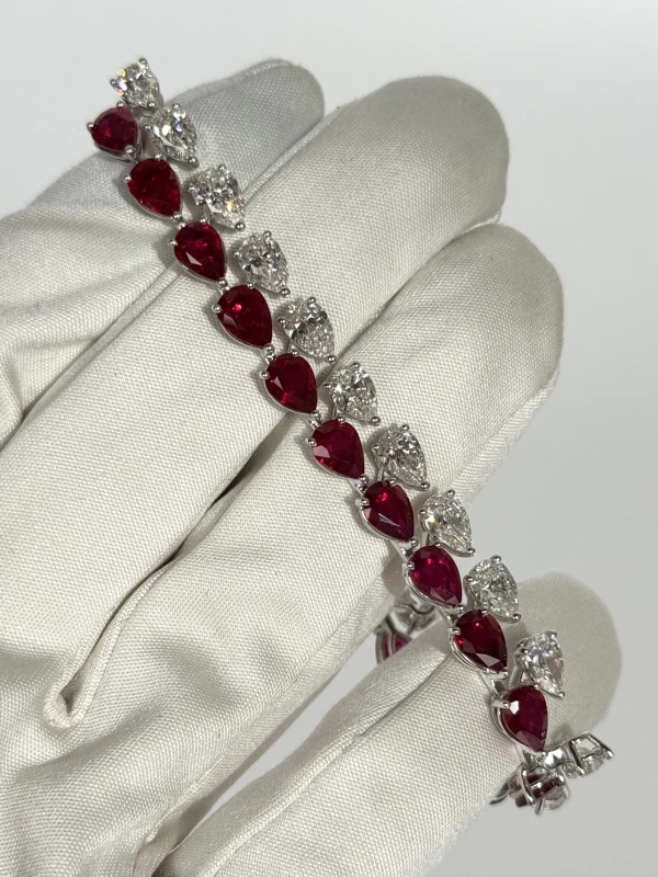 DeRosa БРАСЛЕТ БРАСЛЕТ С РУБИНАМИ 17.63 CT И БРИЛЛИАНТАМИ 11.41 CT B163529035 2