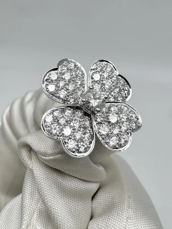 Van Cleef & Arpels COSMOS BROOCH-PENDANT MEDIUM MODEL VCARA07200 4