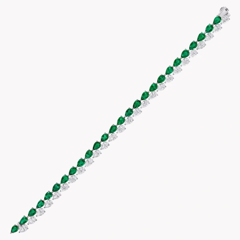 Graff Pear Shape Emerald and Diamond Set RGN1090 7