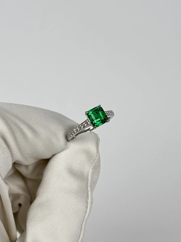 Cartier EMERALD 2.07 CT VIVID GREEN RING (SIZE 55) CR2.07 3