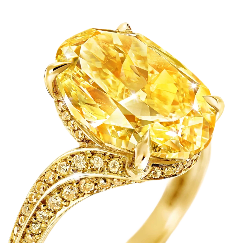 DIAMOND 8.06 CT RING FANCY YELLOW/INTERNALLY FLAWLESS (GIA)