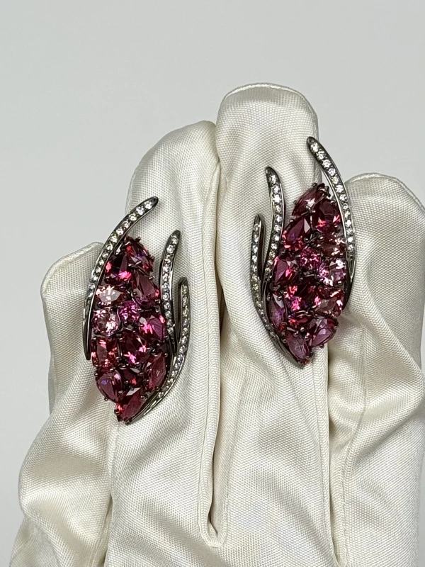 Jacob & Co СЕРЬГИ С БРИЛЛИАНТАМИ И РУБЕЛЛИТАМИ 91123673 3