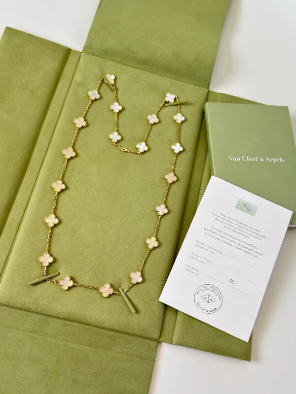 Van Cleef & Arpels VINTAGE ALHAMBRA LONG NECKLACE, 20 MOTIFS VCARA42100 6