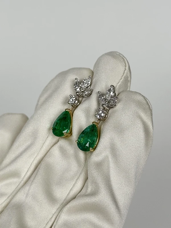 СЕРЬГИ NO NAME EMERALD PEARS 2.35-2.00 CT EARRING EM 2.35-2.00 CT 4