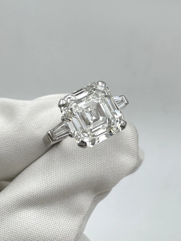 No name ASHER DIAMOND 4.60 CT I/VVS2 RING (SIZE 52) GIA NN4.60I 2