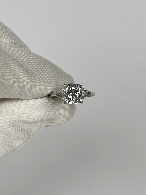 No name CUSHION DIAMOND 2.51 CT G/VS1 RING (GIA) NN2.51 2
