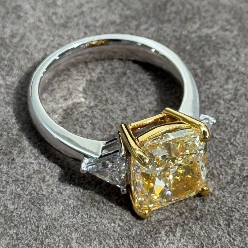 Earrings without a brand CUSHON DIAMOND 7.11 CT Fancy Light Yellow/VS1 RING (GIA) 7.11CT FLY/VS1 4