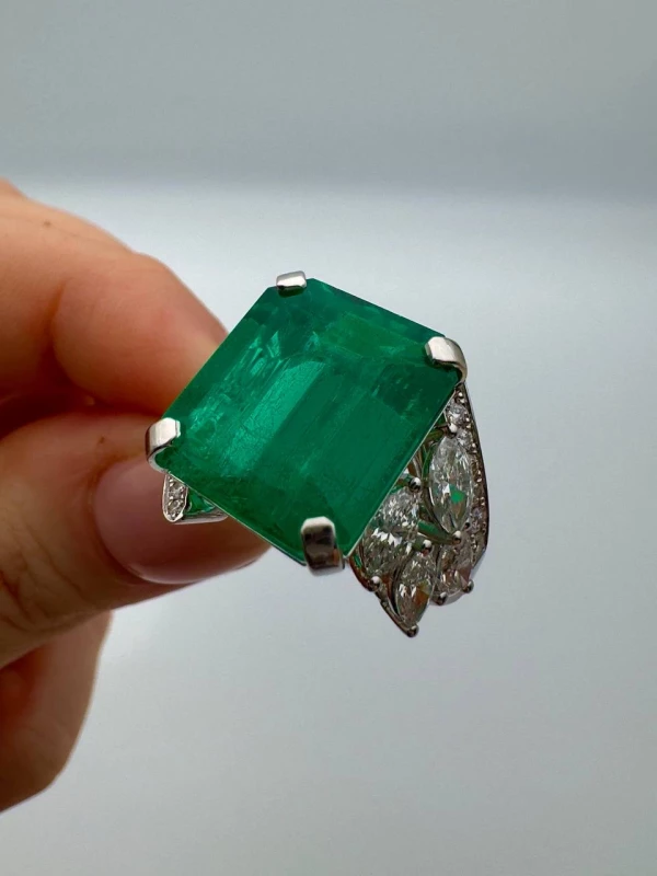 RalfDiamonds EMERALD RING 11.53 CT , COLOMBIA D-308713 2