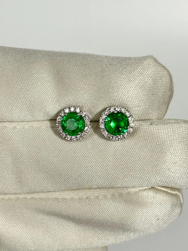 DeRosa EMERALD EARRINGS 2.70 / 2.48 CT VIVID TO INTENSE GREEN E860287 4