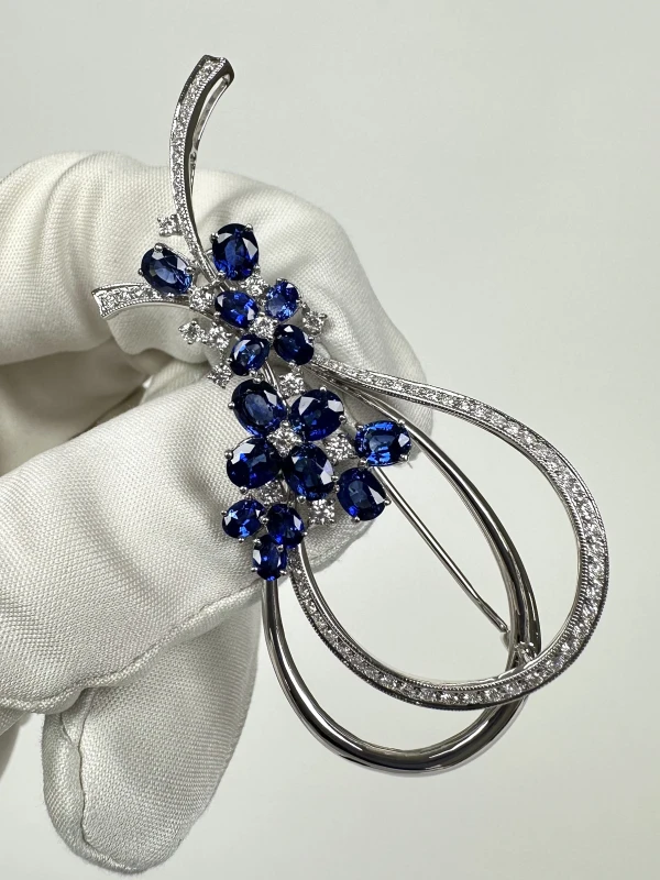 Ювелірні прикраси SAPPHIRE & DIAMOND BROOCH Jewelry SAPPHIRE & DIAMOND BROOCH 3