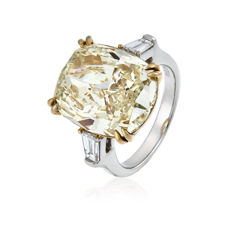 Earrings without a brand CUSHION DIAMOND 10.28 CT FANCY LIGHT YELLOW/INTERNALLY FLAWLESS RING (GIA) NN10.28 1