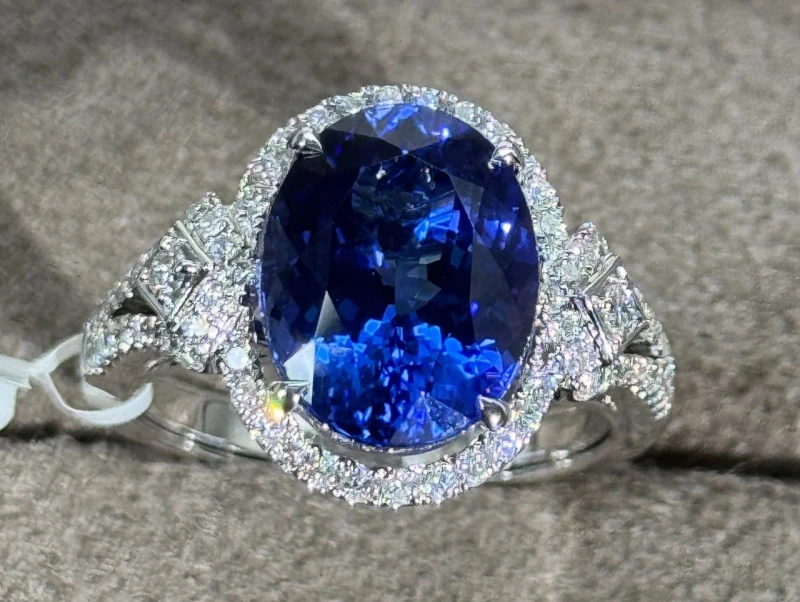 RalfDiamonds КОМПЛЕКТ С ТАНЗАНИТАМИ И БРИЛЛИАНТАМИ 0.88 карат E-F/VVS 3