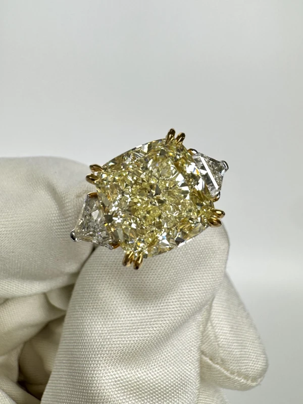 No name CUSHION DIAMOND 8.01 CT W to X/SI1 RING (GIA) nn8.01ct 3