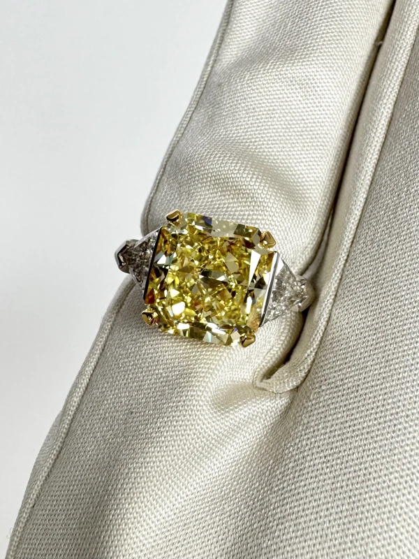 GRAFF Кольцо С бриллиантом  6.06 Fancy Intense Yellow 6.06 Fancy Intense Yellow 4