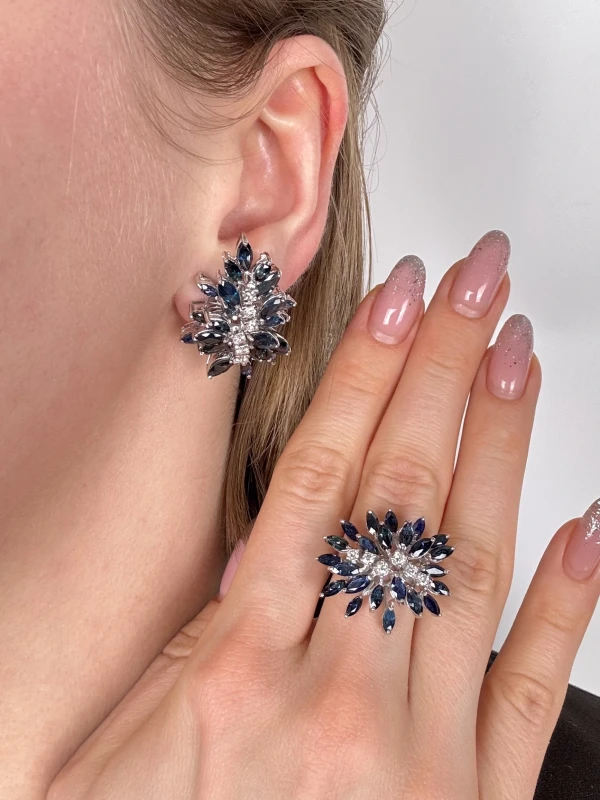 Ювелірні прикраси КОМПЛЕКТ С БРИЛЛИАНТАМИ И САПФИРАМИ 6758120 2