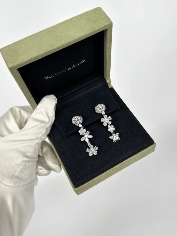 Van Cleef & Arpels FOLIE DES PRES EARRINGS vcarp05h00 5