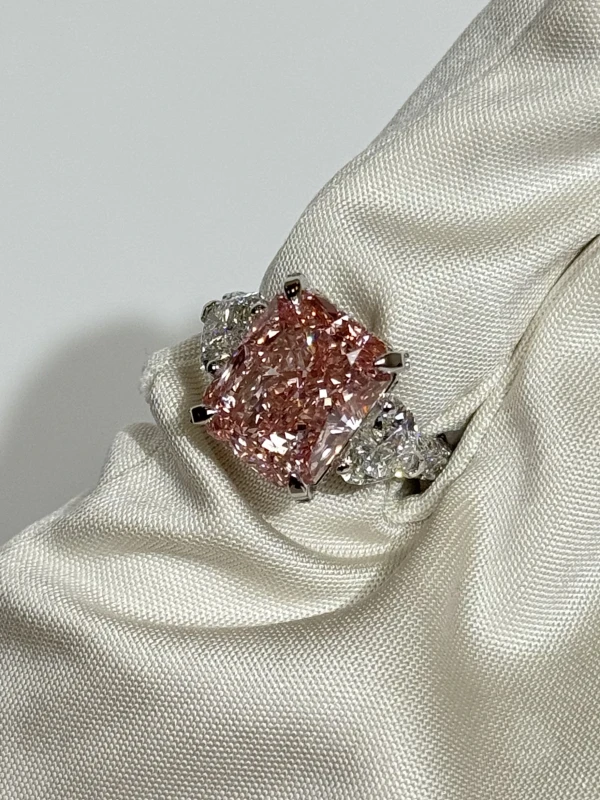 Earrings without a brand RADIANT 8.12 CT FANCY INTENCE PINK/VS2 RING (GIA) nn8.12ctPINK 4