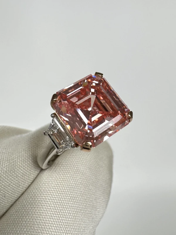 No name ASSCHER DIAMOND 5.50 CT FANCY INTENSE PINK*/VVS1 RING (SIZE 51) GIA NN5.50CT FIP/VVS1 4