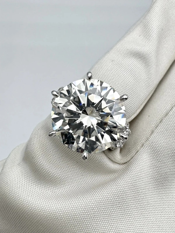 Earrings without a brand ROUND DIAMOND 15.64 CT J/VS2 (GIA) NN15.64CT J/VS2 (GIA) 4
