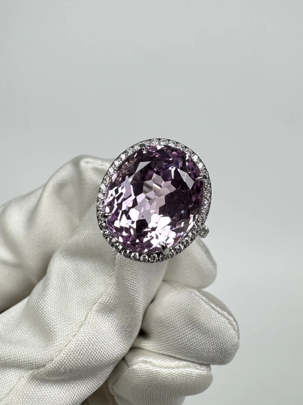 Tiffany & Co SOLESTE RING, KUNZITE 12.02 CT (SIZE 51) TCO12.02 4