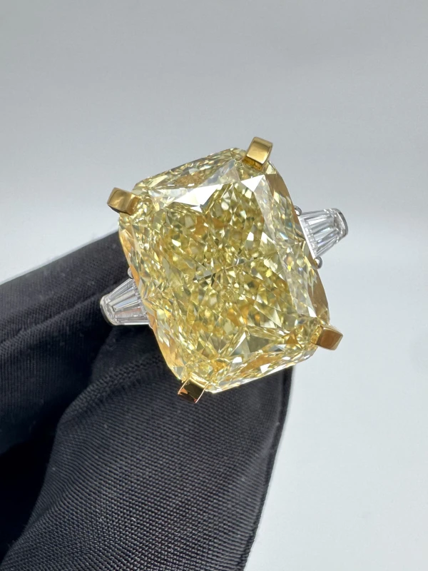 Earrings without a brand RADIANT DIAMOND 18.03 CT FANCY YELLOW/VS2 RING (SIZE 51) GIA nn18.03ct FY/VS2 6
