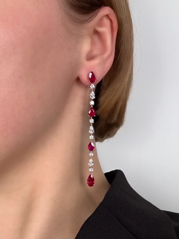 Graff STRAND RUBY AND DIAMONDS EARRINGS GE20329 2