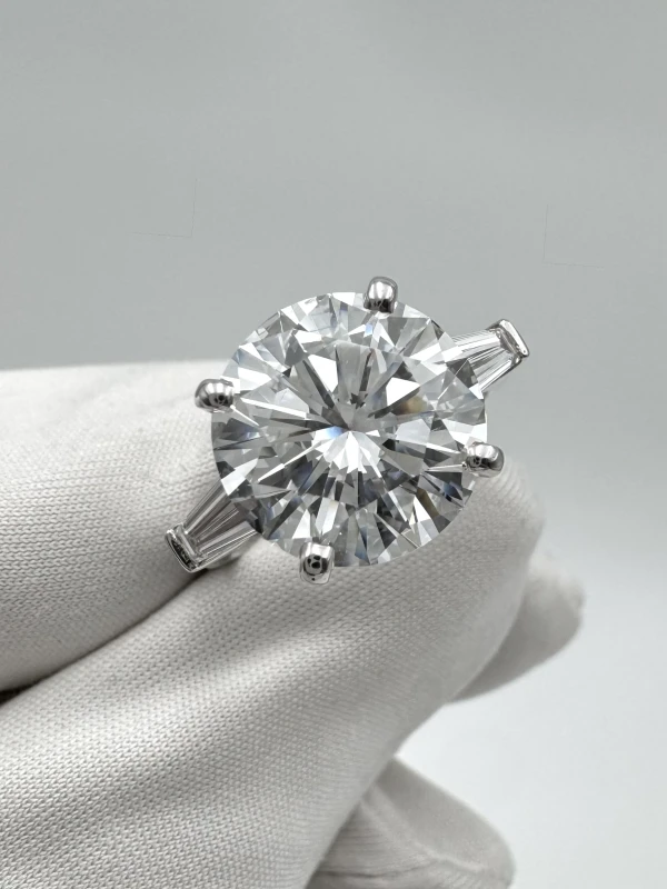 No name КОЛЬЦО С БРИЛЛИАНТОМ 5.65 CT D/VS1 5.76 CT D/VS1 2