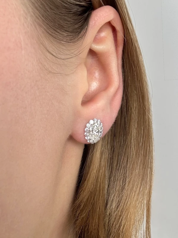 RalfDiamonds OVAL DIAMONDS 1.05-1.06 CT H/VS1 EARRINGS RFD 1.05-1.06 CT 2