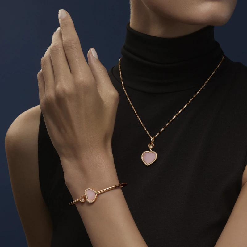 Chopard HAPPY HEARTS BANGLE, ETHICAL ROSE GOLD, DIAMONDS, PINK OPAL (SIZE M) 85A074-5623 3