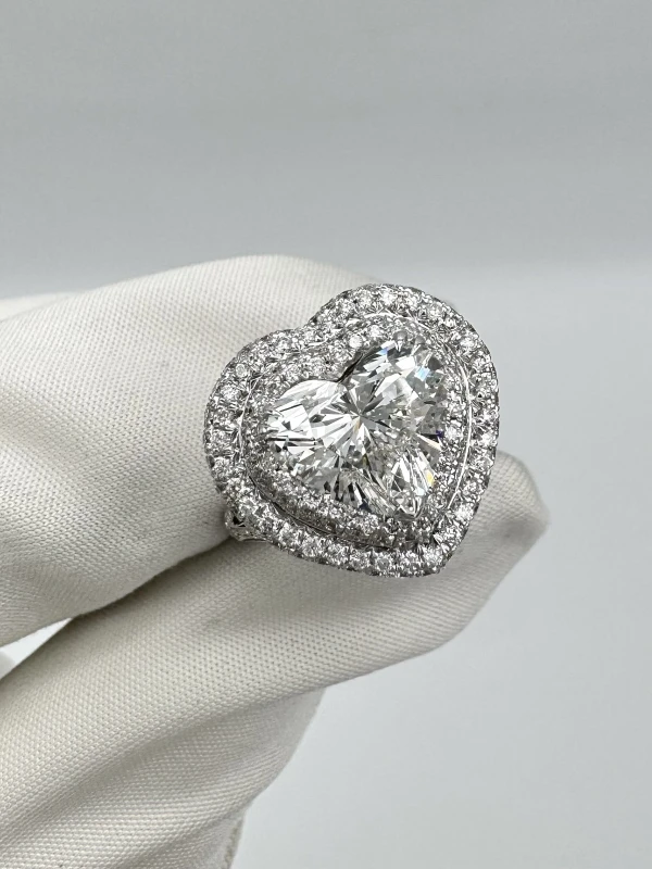 Earrings without a brand HEART DIAMOND 3.03 CT G/VS2 RING (GIA) NN3.03g/vs2 3