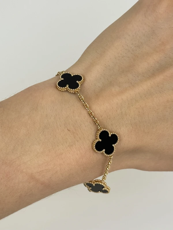 Van Cleef & Arpels VINTAGE ALHAMBRA BRACELET, 5 MOTIFS VCARA41300 2