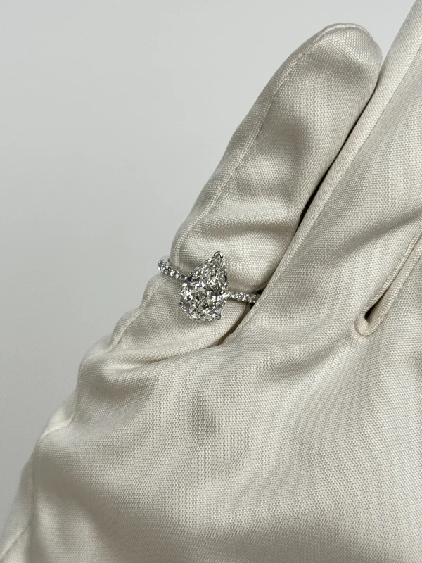 Earrings without a brand PEAR DIAMOND RING 3.39 ct F/SI1 (GIA) NN3.39ct F/SI1 GIA 4
