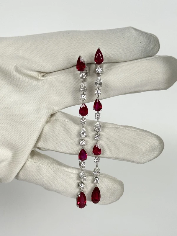 Graff STRAND RUBY AND DIAMONDS EARRINGS GE20329 4
