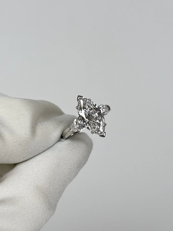 Graff MARQUISE DIAMOND RING GR14099 3