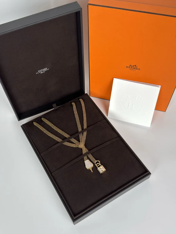 Hermès KELLY CLOCHETTE DIAMOND PAVE NECKLACE IN ROSE GOLD 220264B 00 8