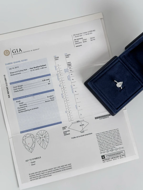 Earrings without a brand PEAR DIAMOND RING 3.39 ct F/SI1 (GIA) NN3.39ct F/SI1 GIA 6